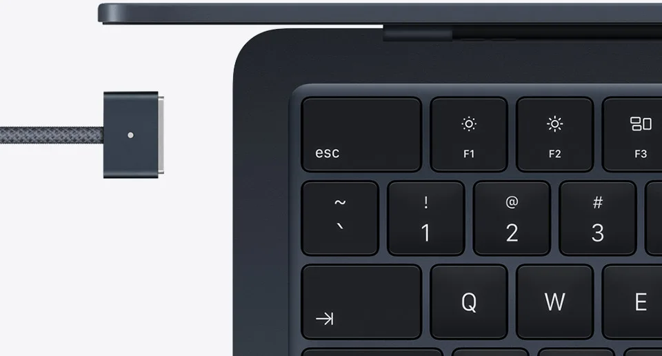 Macbook Air 13” M5 with 10-core CPU and 8-core GPU-16GB Memory-512 GB SSD — photo 2 sur 3